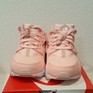 Pink Nike Huaraches